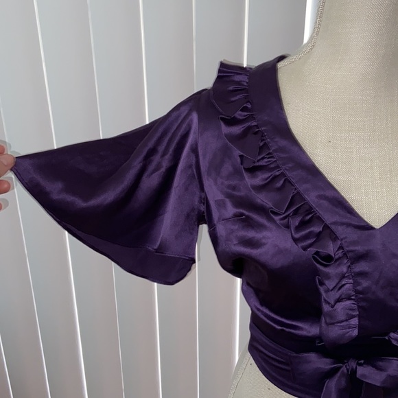 🔴   4/$20.  Vintage-ish Built by Wendy silk blouse - Picture 5 of 11